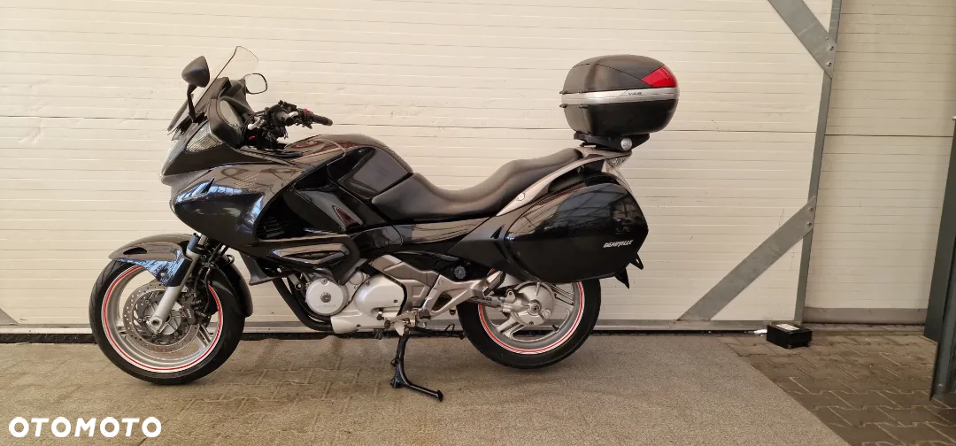 Honda NTV - 4