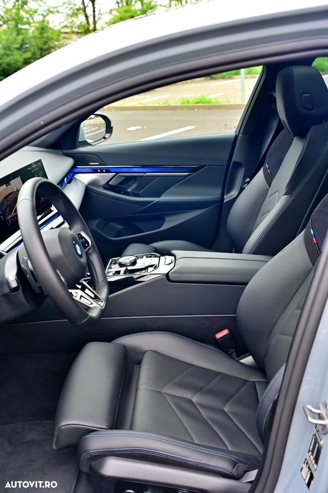 BMW Seria 5 520d AT MHEV - 28