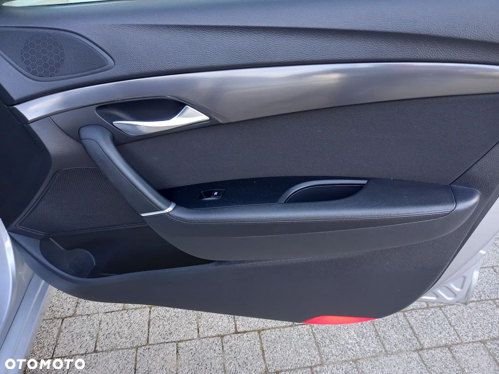 Hyundai i40 Kombi 2.0 Automatik Premium - 39