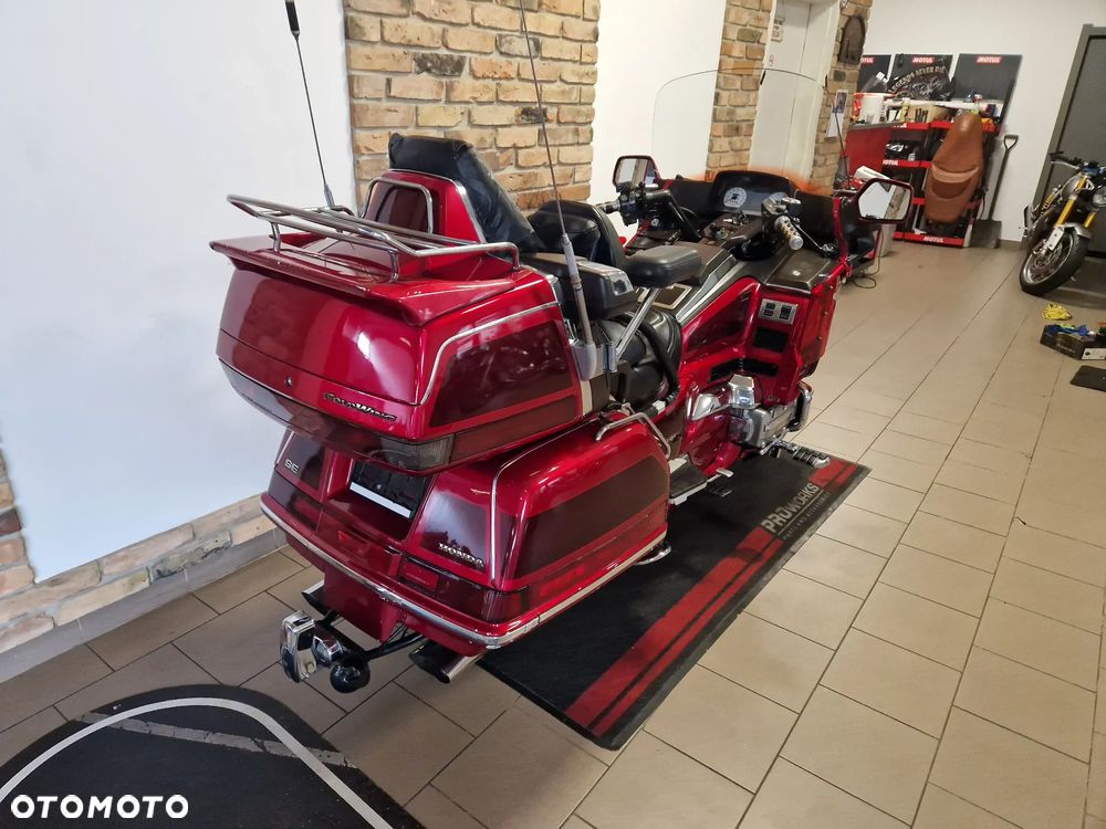 Honda GL - 4