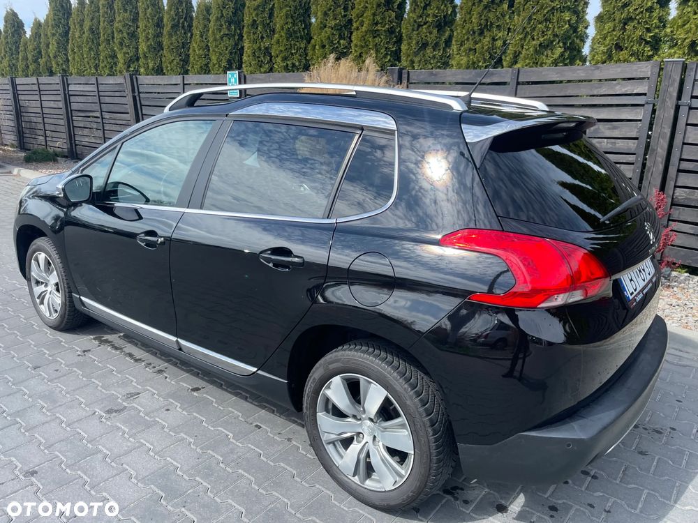 Peugeot 2008 1.2 Pure Tech Style EU6 - 9