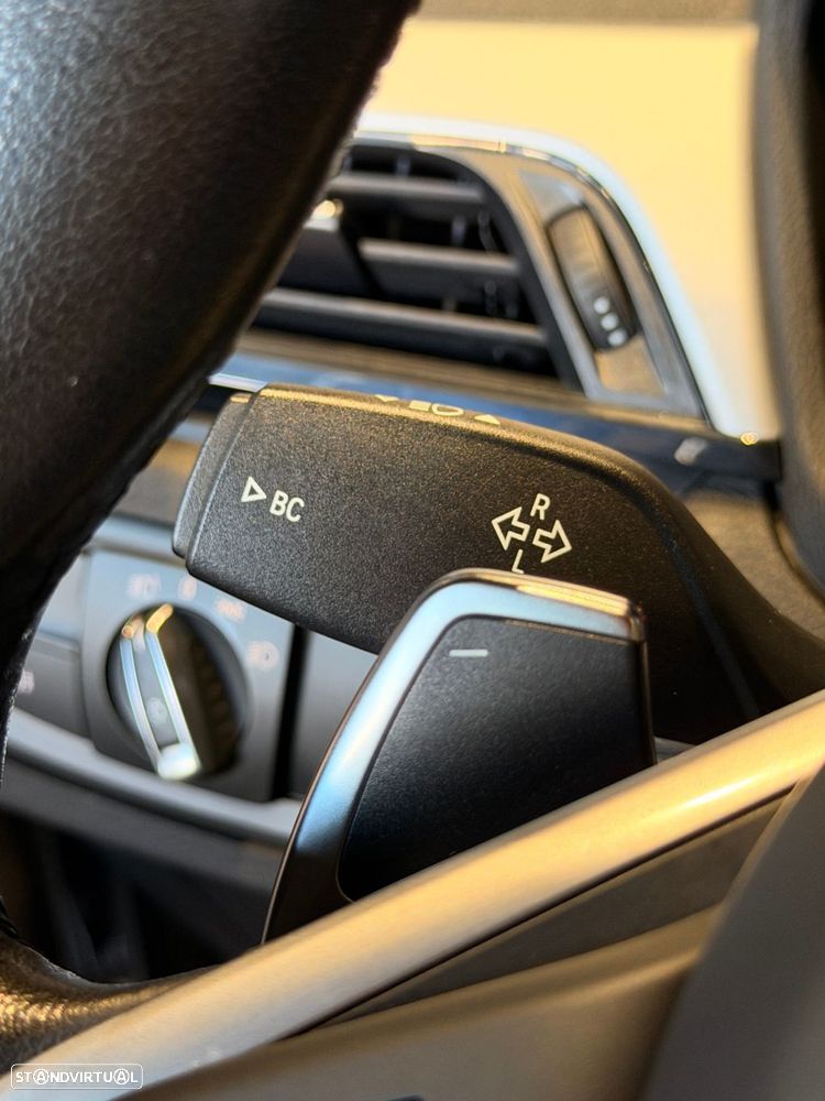 BMW X2 sDrive18d - 27