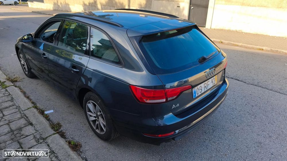 Audi A4 Avant 2.0 TDi Design - 4