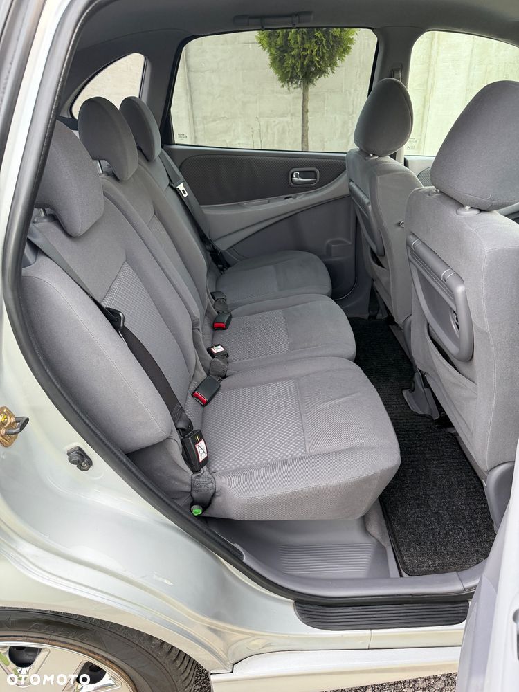 Nissan Almera Tino acenta PLUS - 13