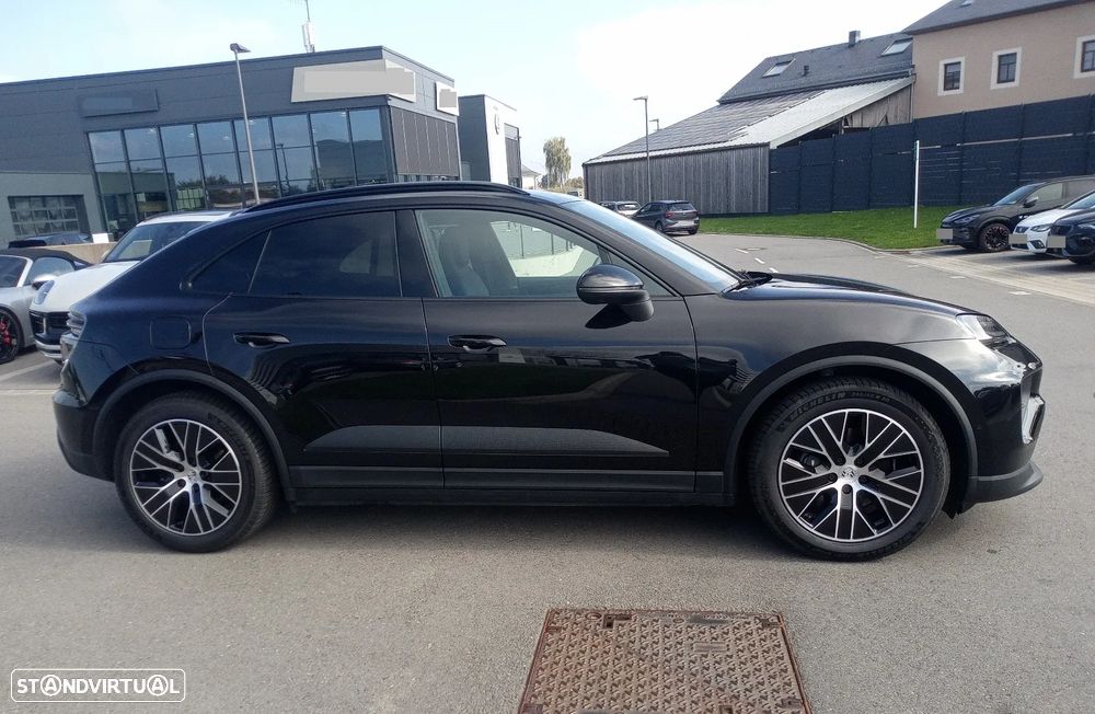 Porsche Macan Standard - 3