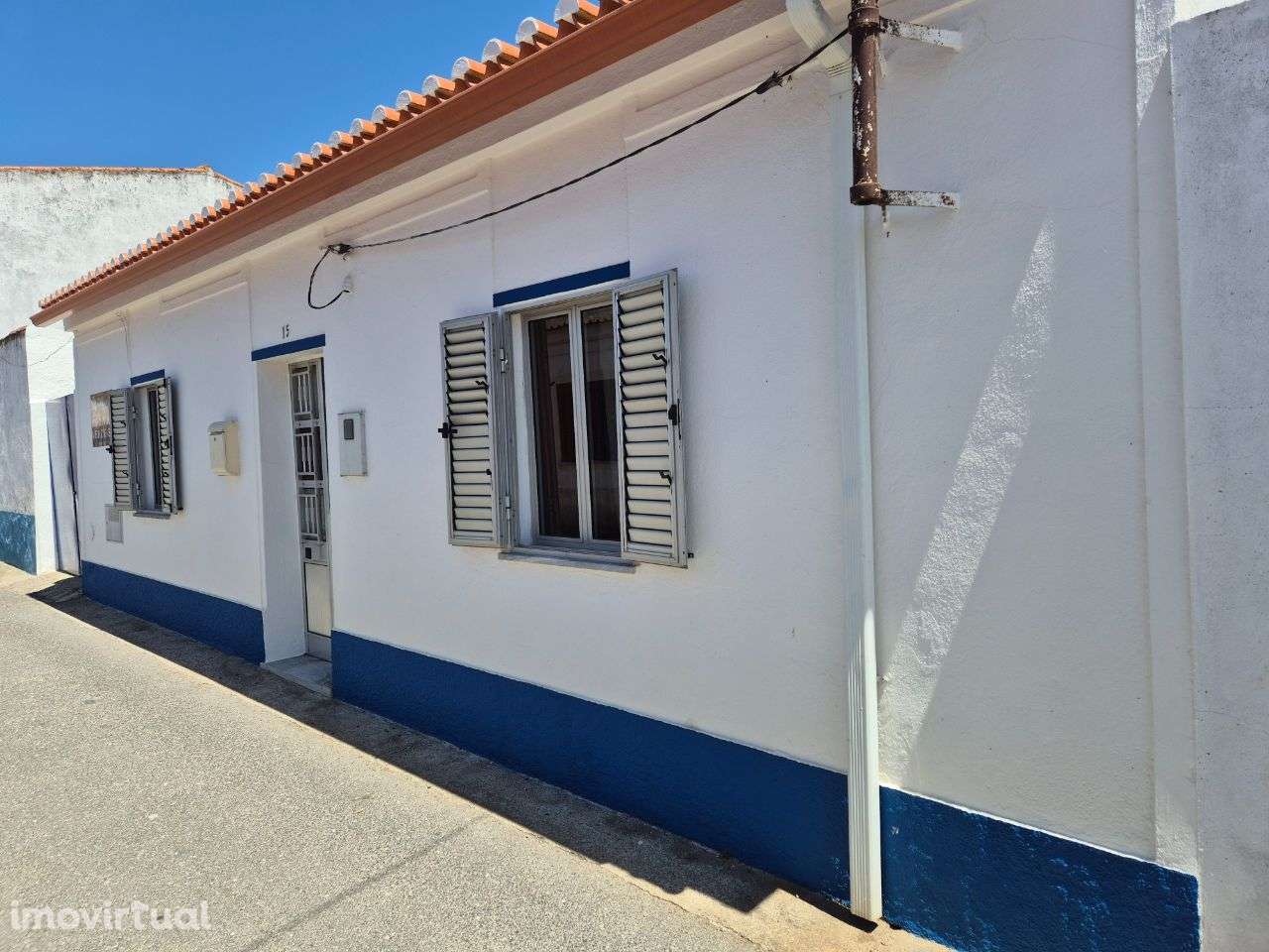 Excelente moradia terrea com 2 logradouros na Aldeia dos Fernandes - Grande imagem: 2/27