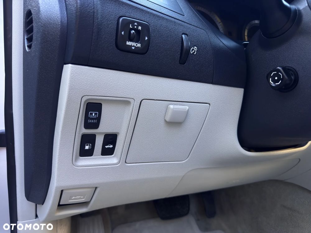 Lexus ES - 16