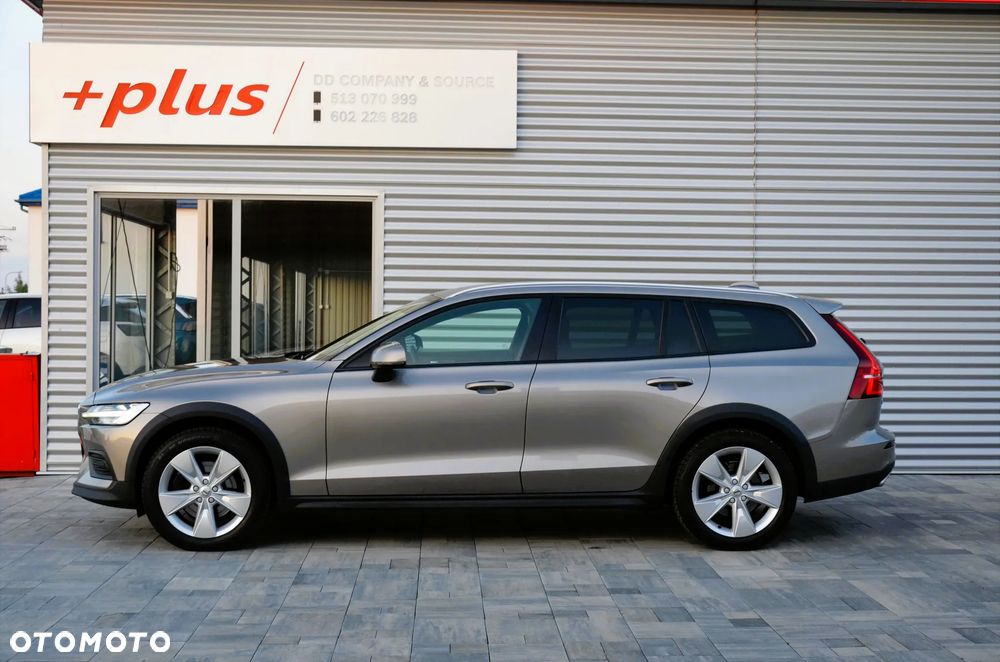 Volvo V60 Cross Country D4 AWD Geartronic Pro - 11