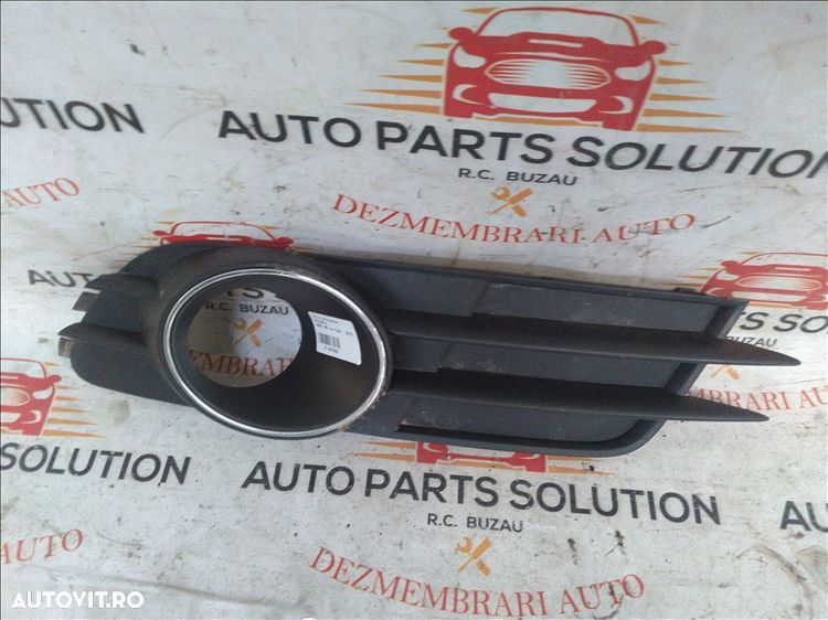 grila proiector dreapta audi a6 an fabr. 2013 - 1