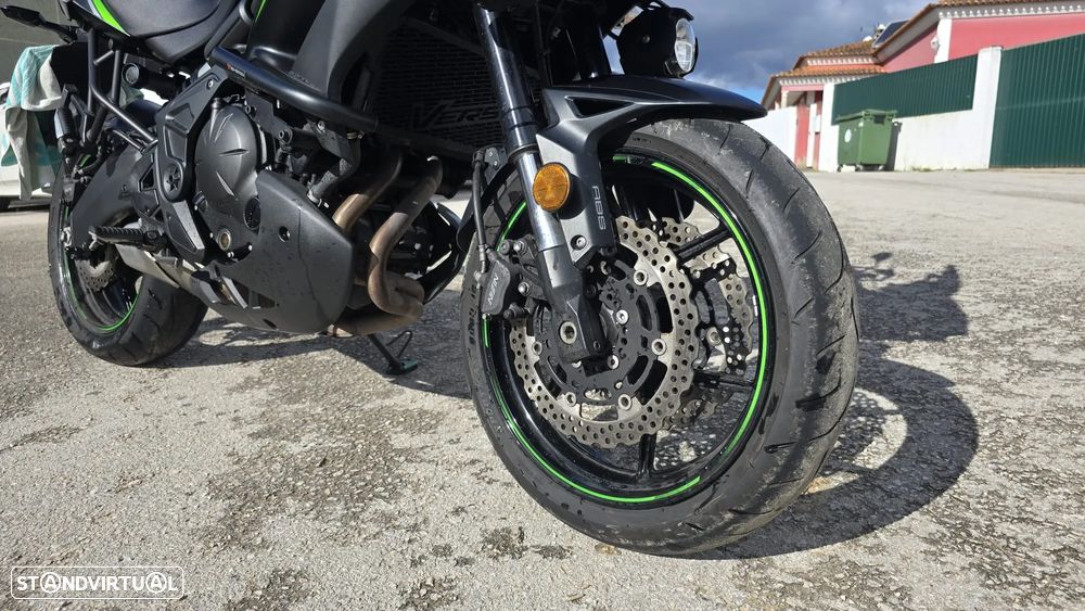Kawasaki Versys GT - 12