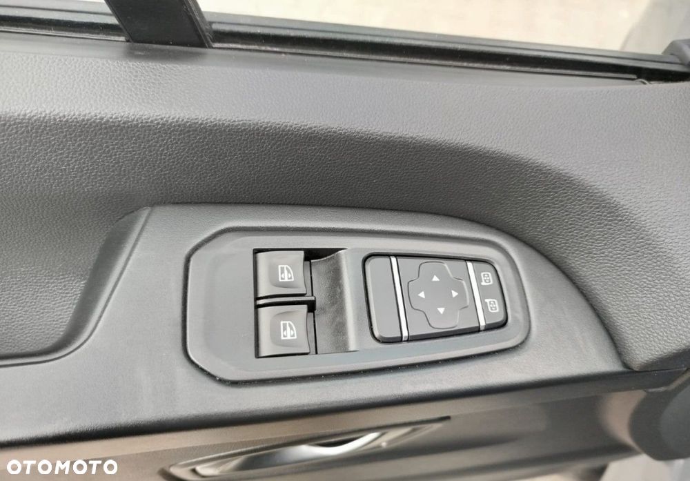Renault Trafic - 12