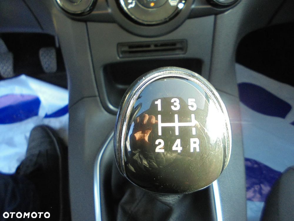 Ford Fiesta 1.25 Ambiente - 22