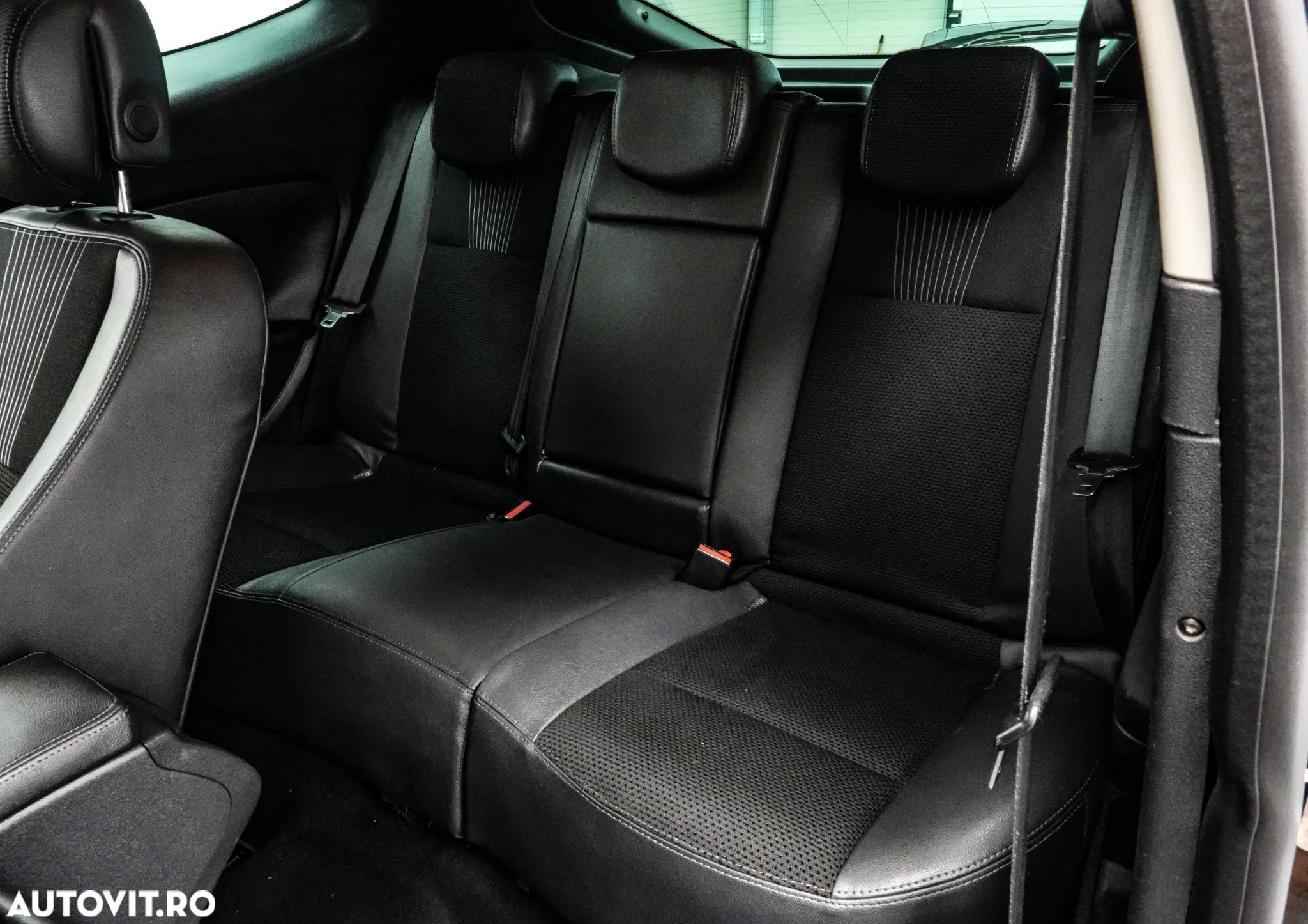 Renault Megane III Coupe 1.9 dCi GT Line - 12