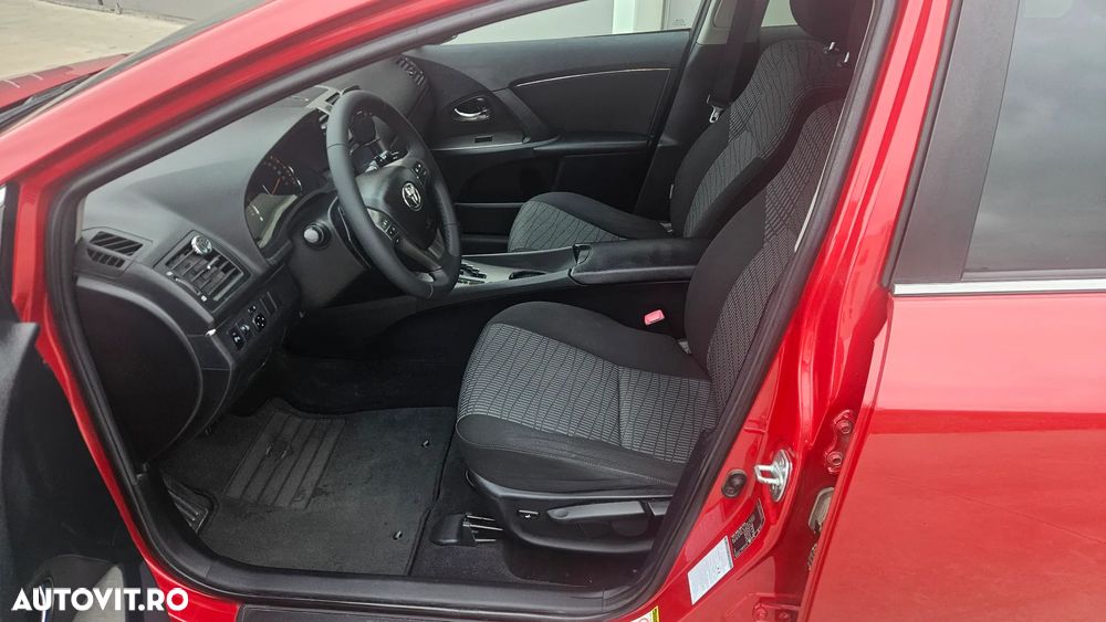 Toyota Avensis 1.8 Multidrive S Executive - 8