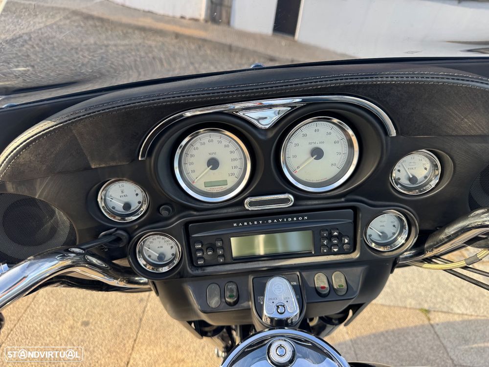Harley-Davidson Street Street Glide - 8