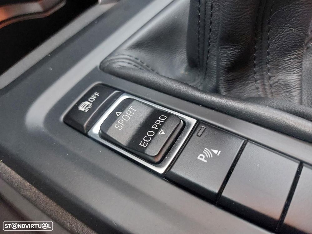 BMW X1 18 i sDrive Advantage - 43