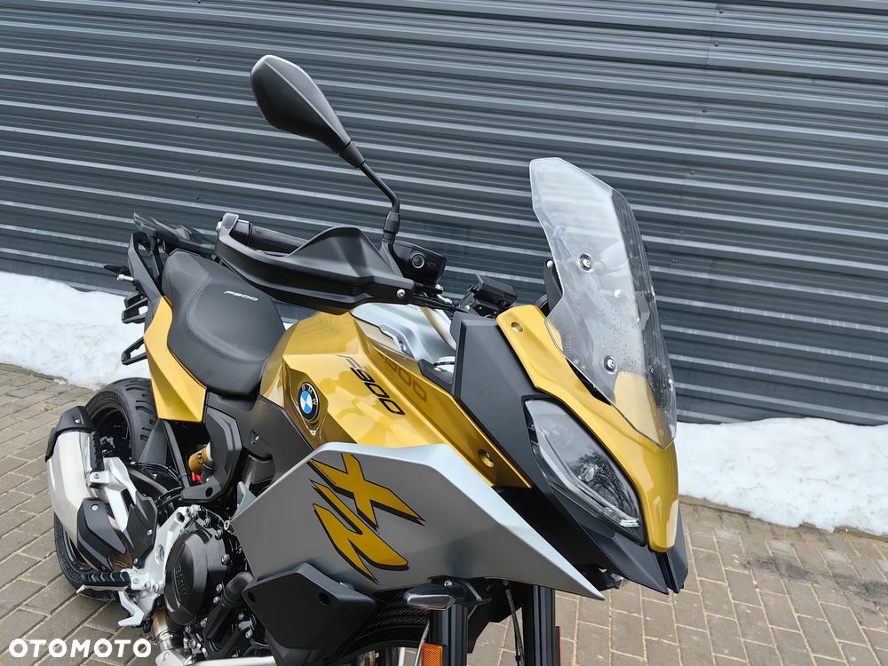 BMW F - 23