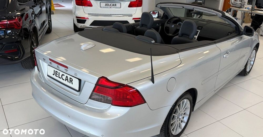 Volvo C70 2.0D Momentum - 6