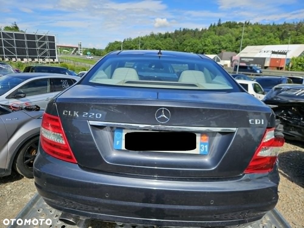 Mercedes-Benz Klasa C 220 CDI Edition - 15