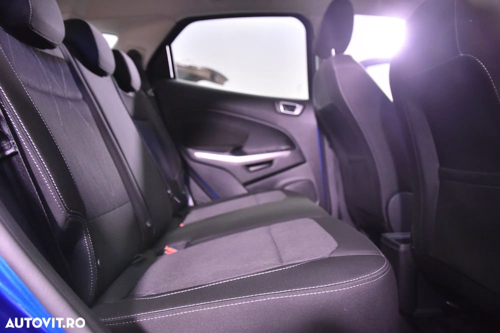 Ford EcoSport - 12