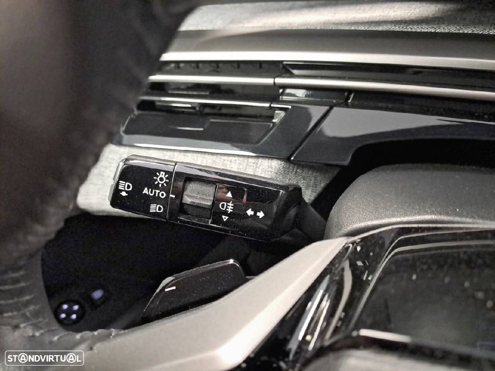 Peugeot 3008 1.2 Hybrid Allure e-DCS6 - 14