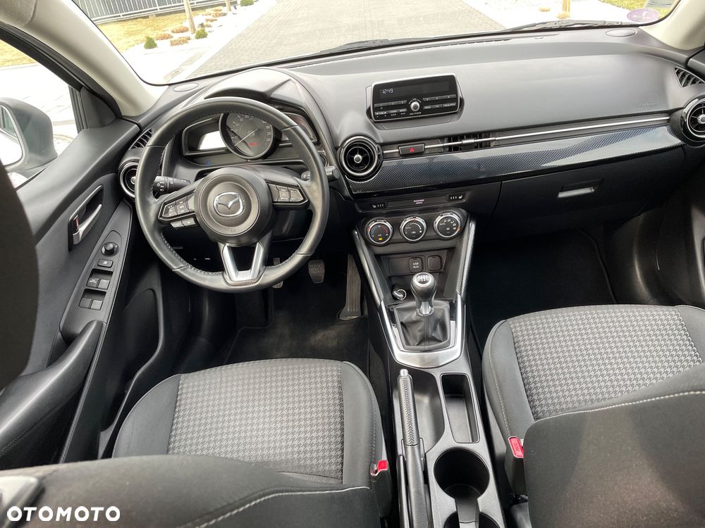Mazda 2 - 9