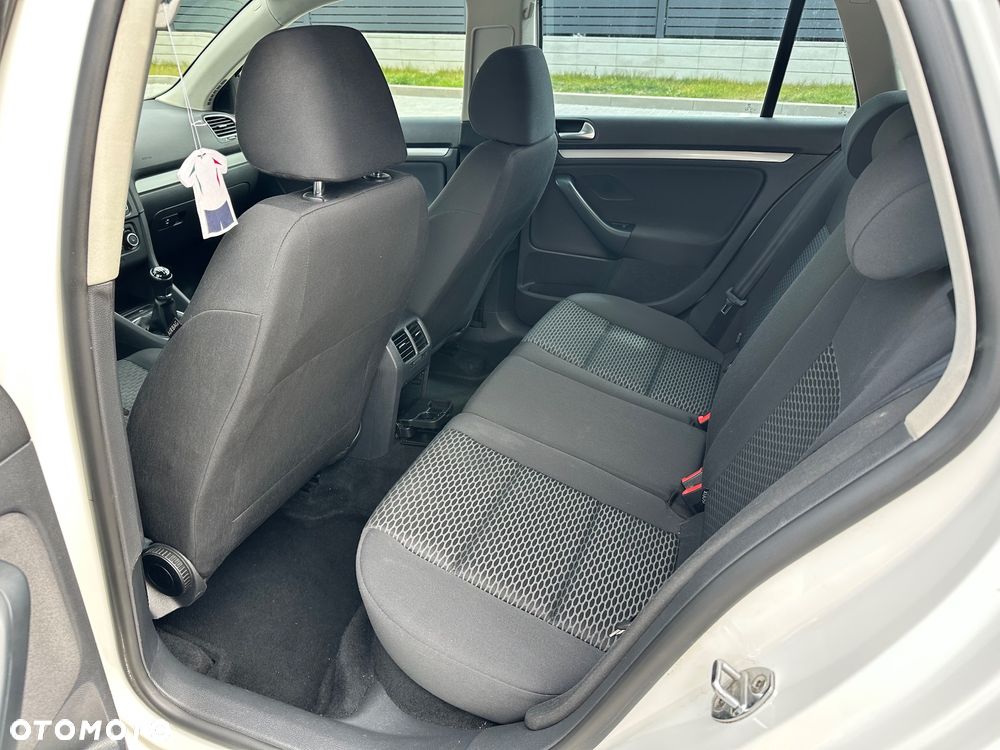 Volkswagen Golf 2.0 TDI Comfortline - 19