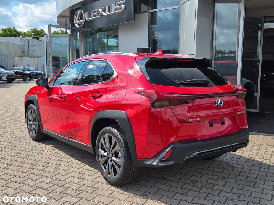 Lexus UX - 5