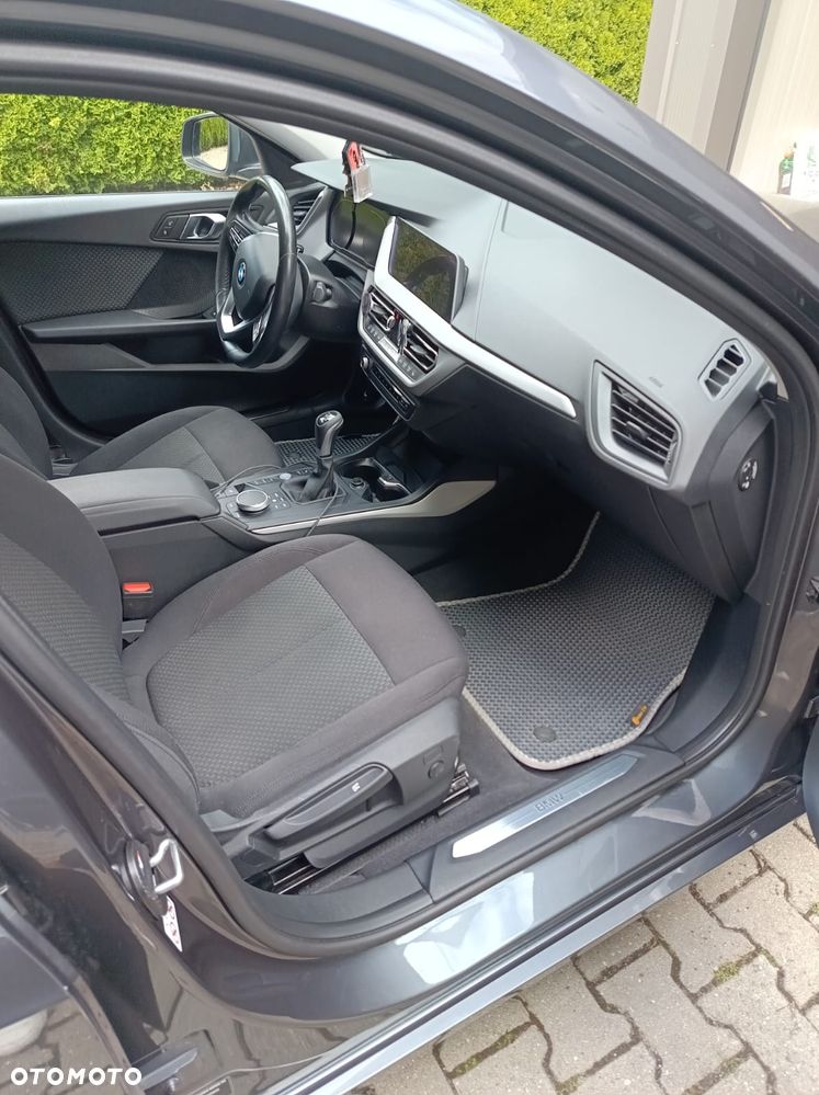 BMW Seria 1 118i - 13