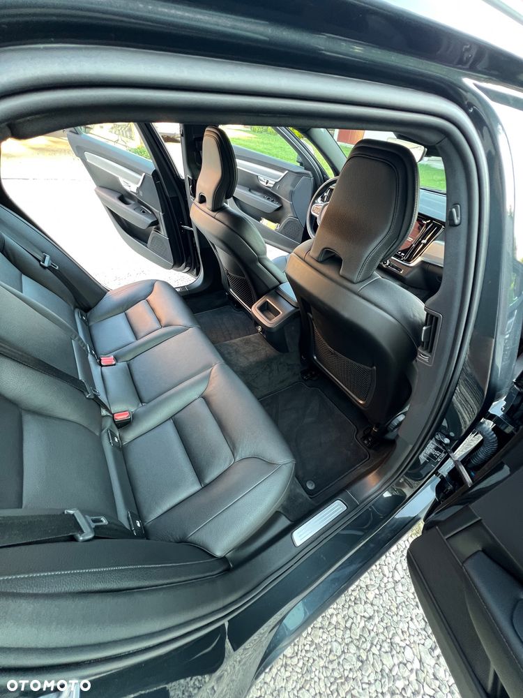 Volvo V90 D3 Geartronic Momentum Pro - 17