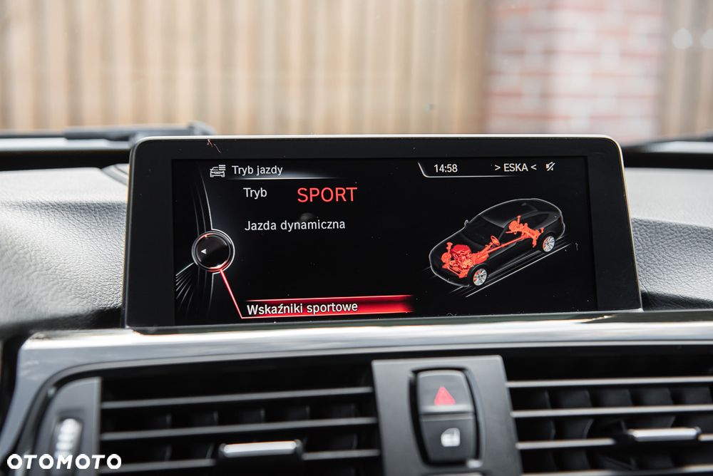 BMW 3GT 328i Sport-Aut Sport Line - 25