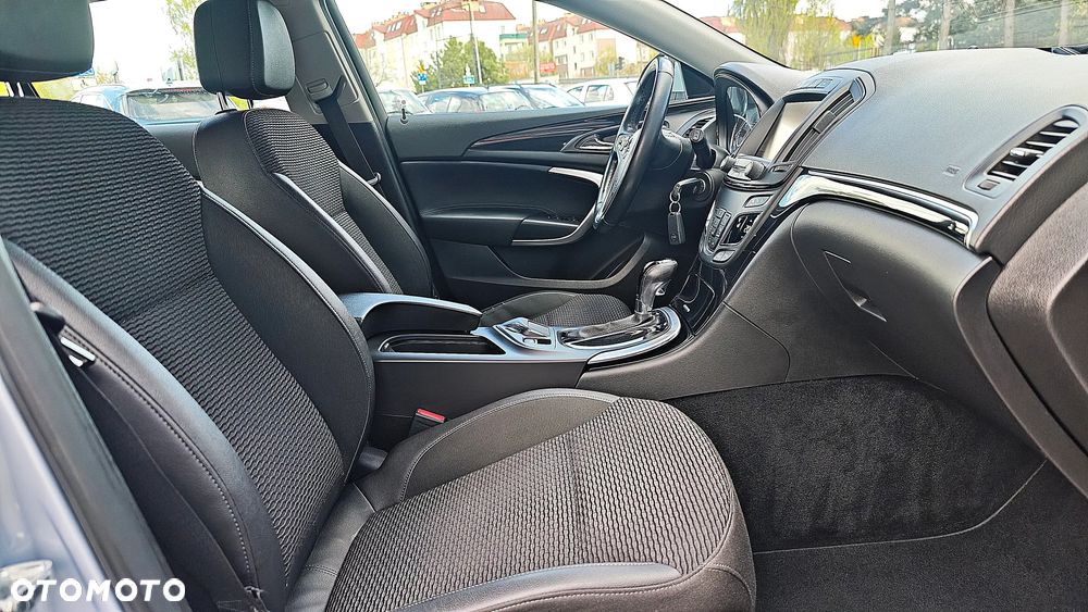 Opel Insignia - 35
