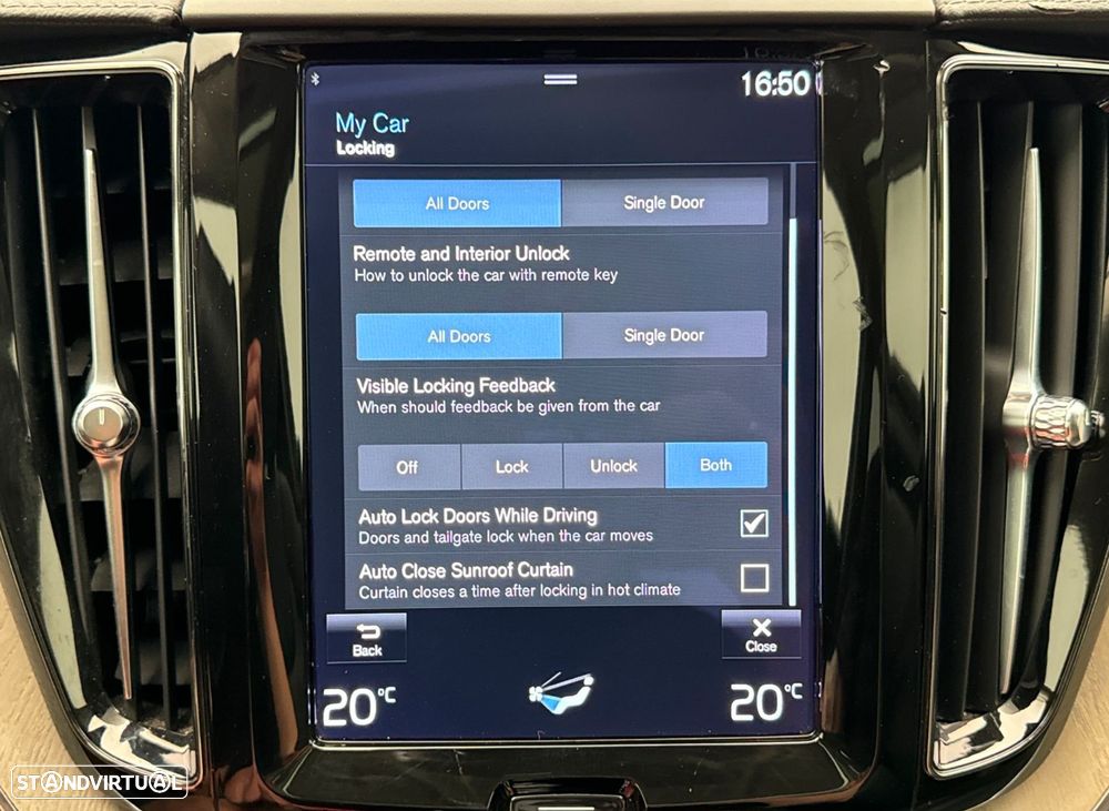 Volvo XC 60 T6 AWD Recharge Geartronic Inscription Expression - 34