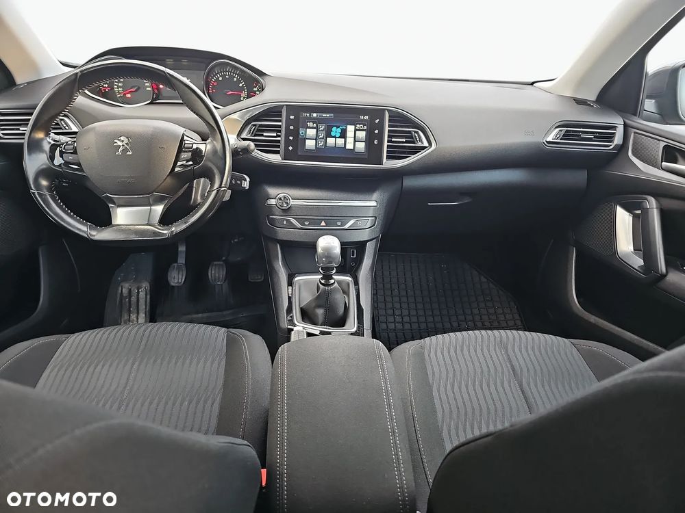 Peugeot 308 1.2 PureTech Active S&S - 23