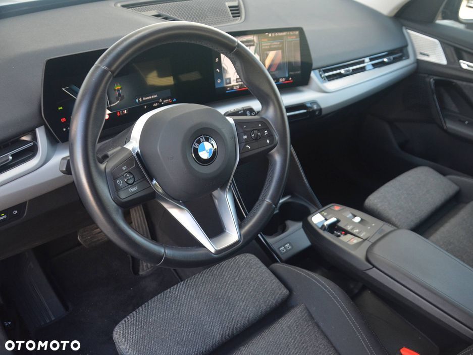 BMW X1 xDrive20d mHEV - 3