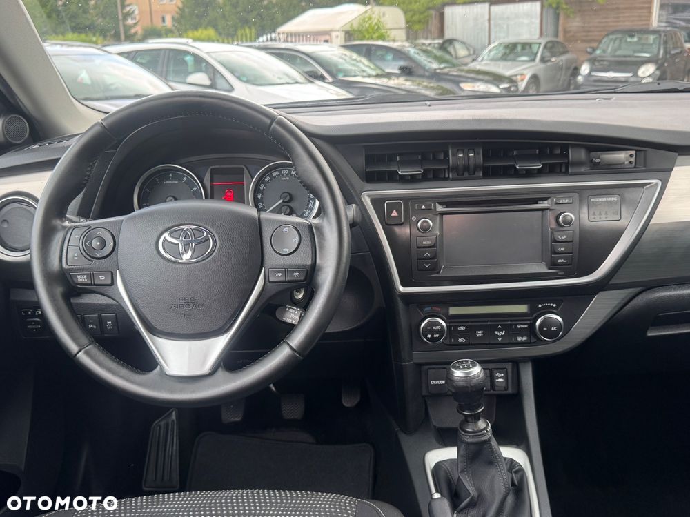 Toyota Auris 1.6 Life+ - 11