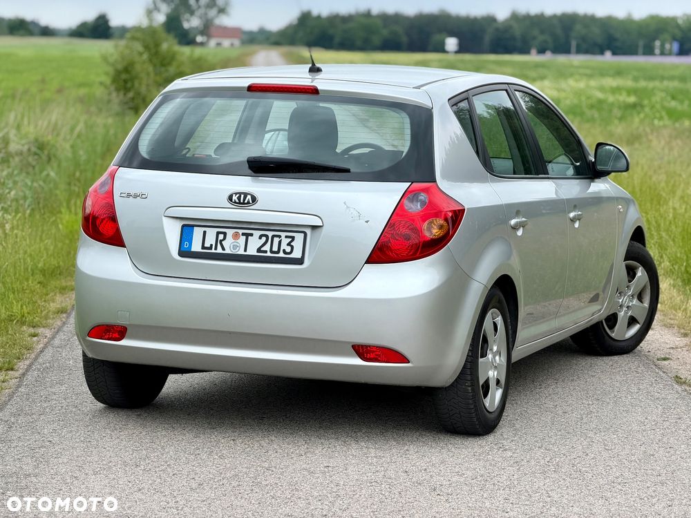 Kia Ceed 1.4 CVVT LX - 12