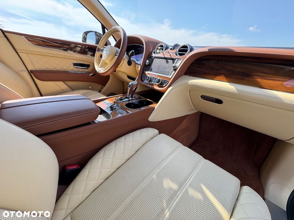 Bentley Bentayga W12 - 13