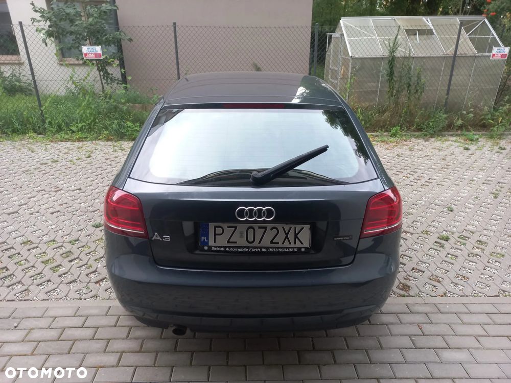 Audi A3 3-drzwiowe 1.6 Ambition - 10