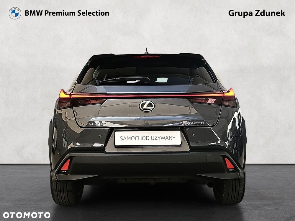 Lexus UX - 7