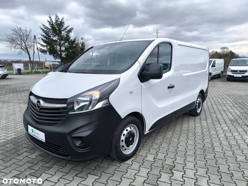 Opel Vivaro - 1