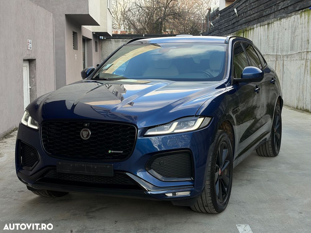 Jaguar F-Pace P250 AWD R-Dynamic SE - 16
