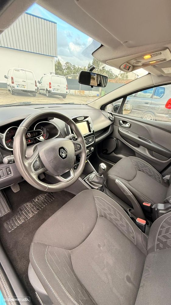 Renault Clio Sport Tourer - 12