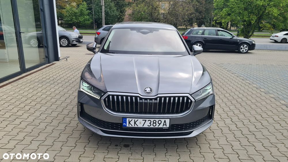 Skoda Superb 2.0 TDI SCR Selection DSG - 2