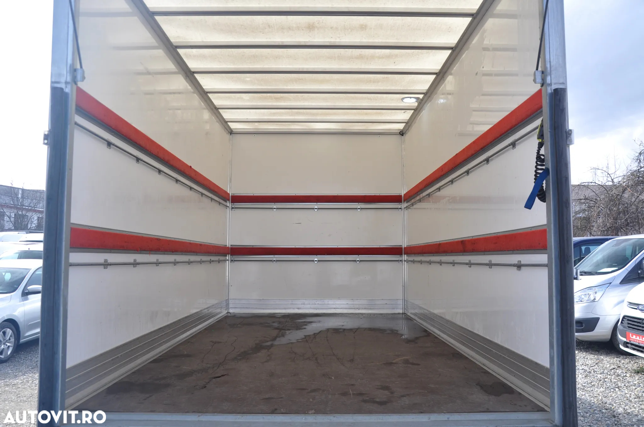 Ford Transit L4 Cub + Lift - 8