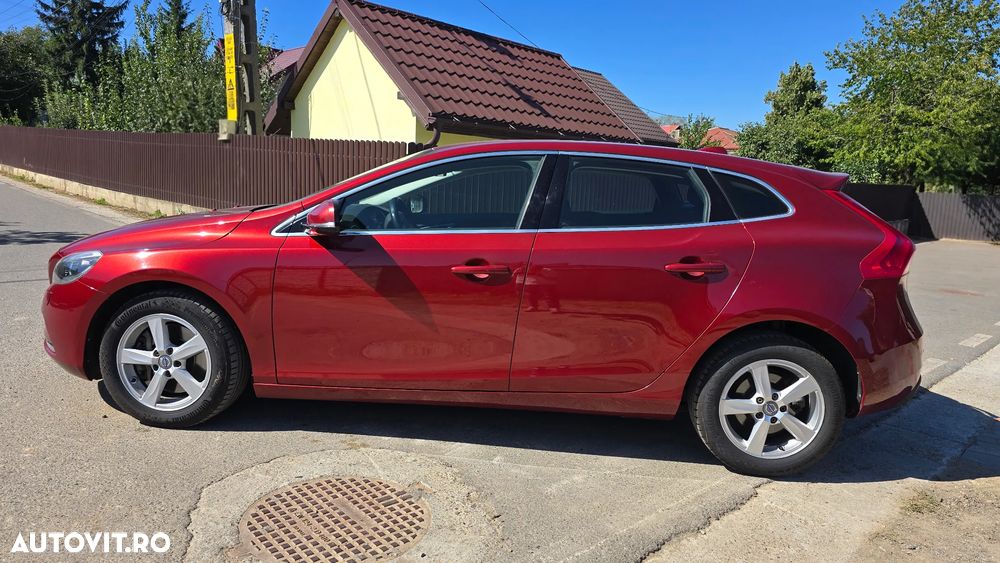 Volvo V40 D3 Aut Momentum - 6