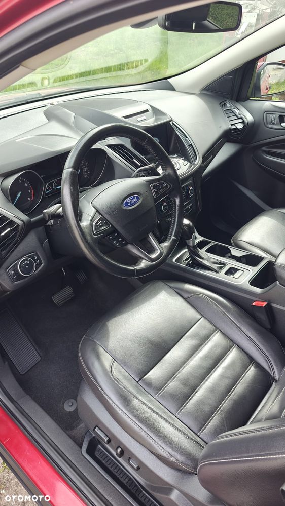 Ford Escape 2.0 EcoBoost AWD Titanium - 5