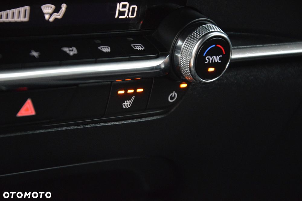 Mazda 3 2.0 mHEV Exclusive-Line - 32