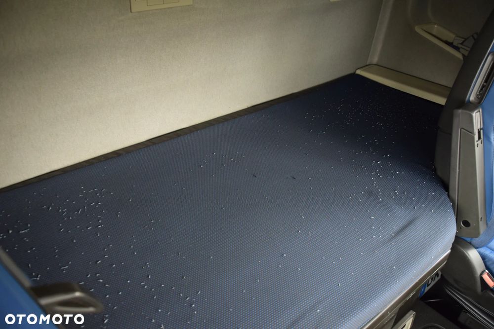 Volvo FH500 / EURO 6 / NOWY MODEL / KLIMATYZACJA POSTOJOWA / ACC / LEDY / 2 ZBIORNIKI / 2022 / NISKI PRZEBIEG / SERWISOWANY / SPROWADZONY - 33