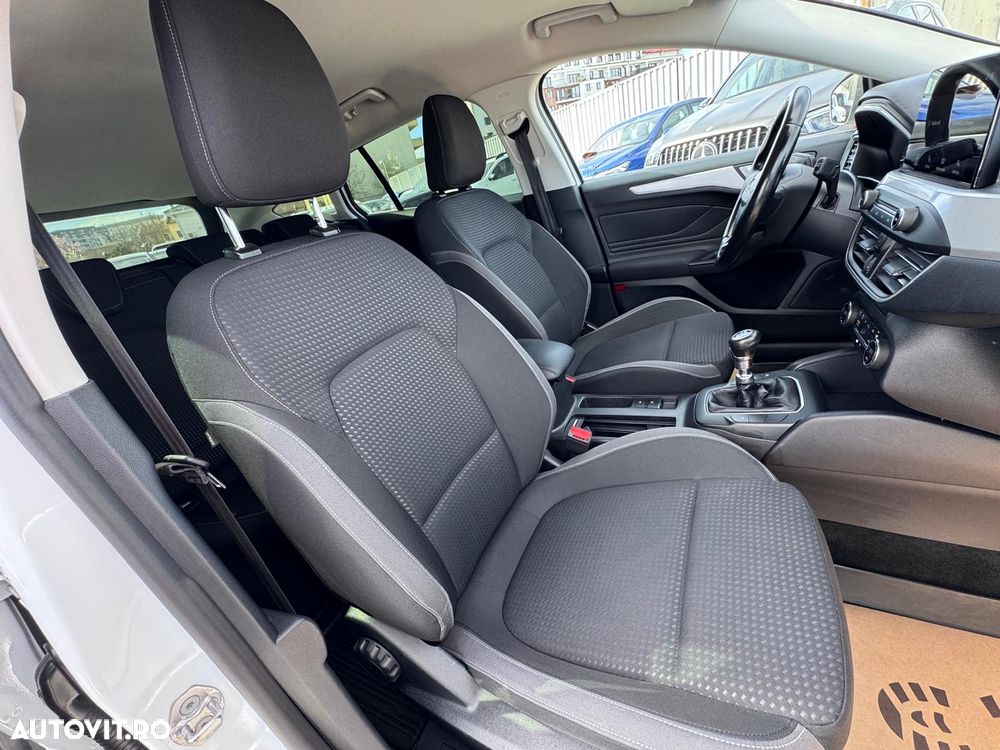 Ford Focus 1.5 EcoBlue Start-Stopp-System COOL&CONNECT - 15